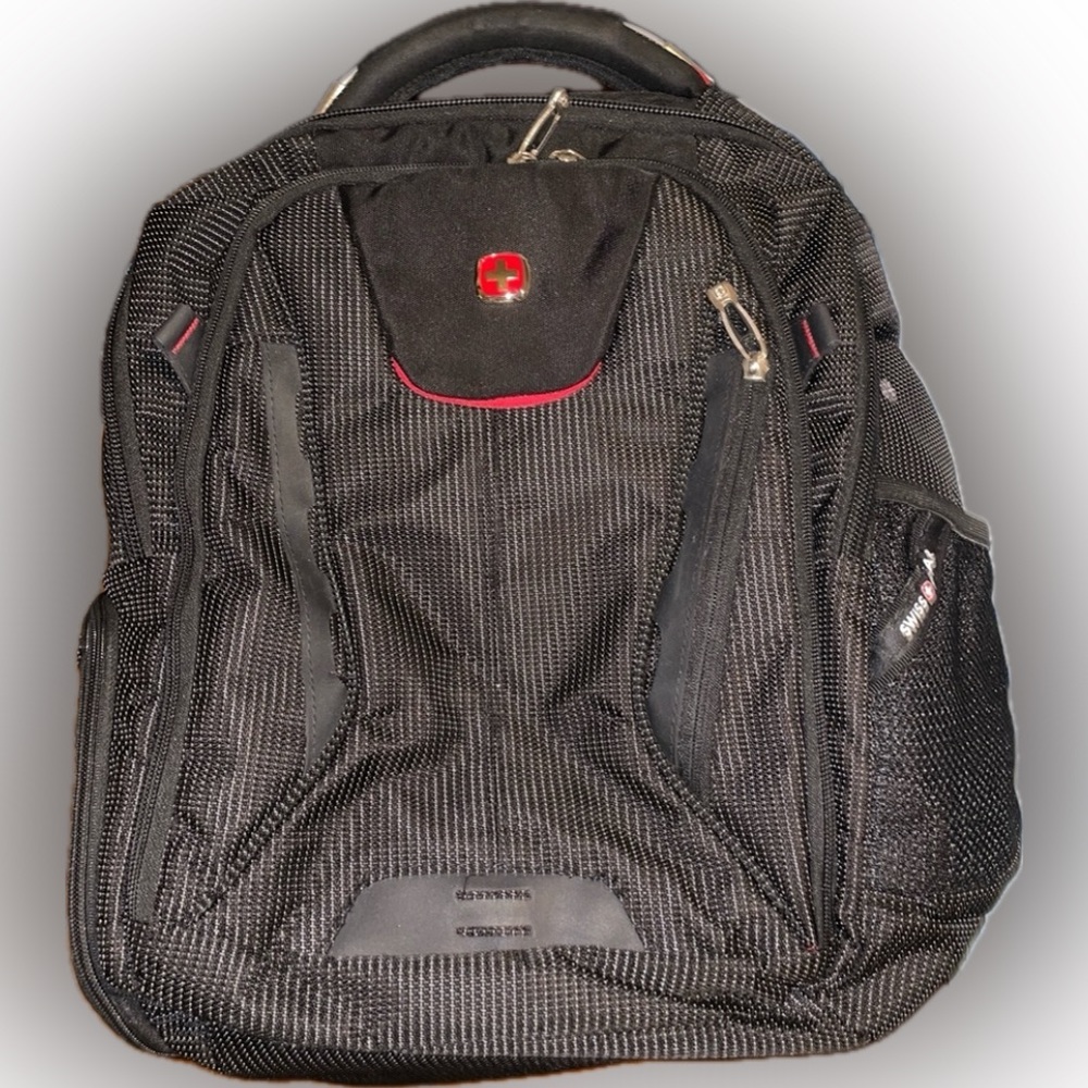 SwissGear The Travel Tech Elite USB ScanSmart Laptop Backpack black